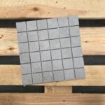 Grijs Mozaiek Betonlook Ecoceramic Norwich Gris Effen 5x5 Mozaïek 30x30cm