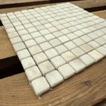 MTC-Marmer-Wit-Gezoet-2,3x2,3-Mozaïek-30,5x30,5cm-2