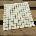 MTC-Marmer-Wit-Gezoet-2,3x2,3-Mozaïek-30,5x30,5cm-video