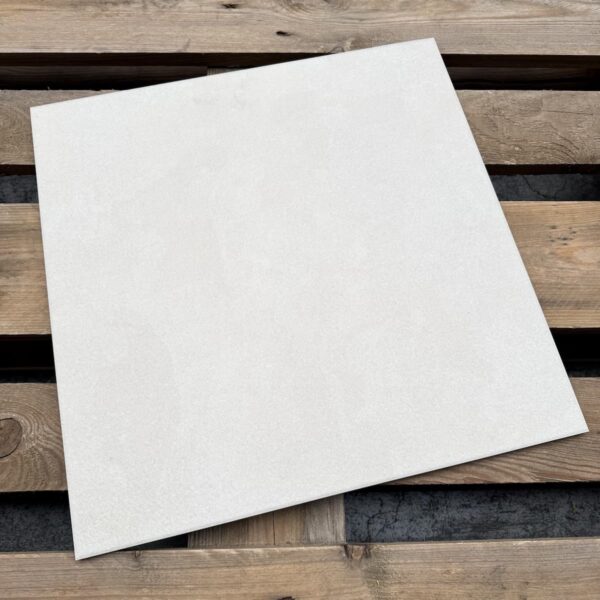 Creme Vloertegels Gewolkt Perda Bone 45x45cm