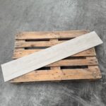 Grijs Vloertegels Houtlook Atlas Concorde Axi Silver Fir Matt 25x150cm (partij van 7,875 m²)