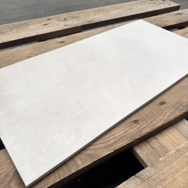 Atlas-Concorde-Dwell-Off-White-Matt-30x60cm-2