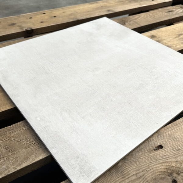 Alaplana-Horton-White-Matt-45x45cm-2