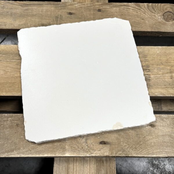 Wit Vloertegels Getrommeld La Fabbrica Orchestra Minuetto Burattato 30x30cm