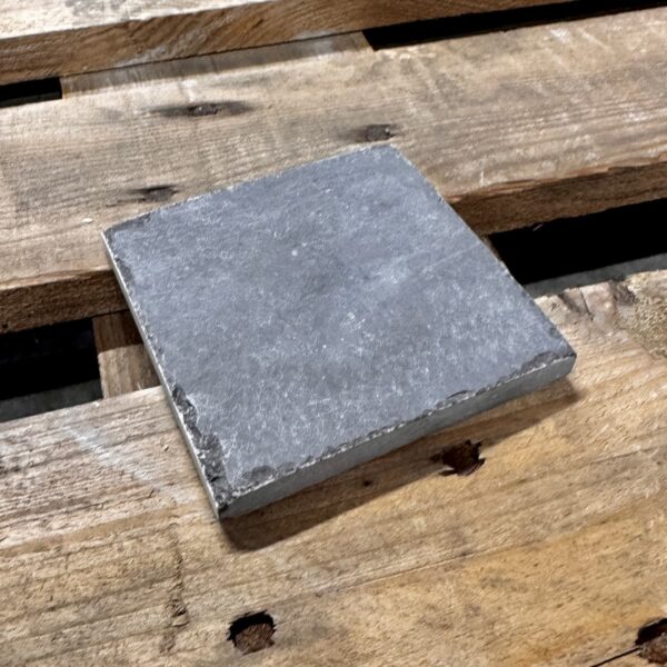 Steenbok-Hardsteen-Grijs-Getrommeld-10x10cm-2