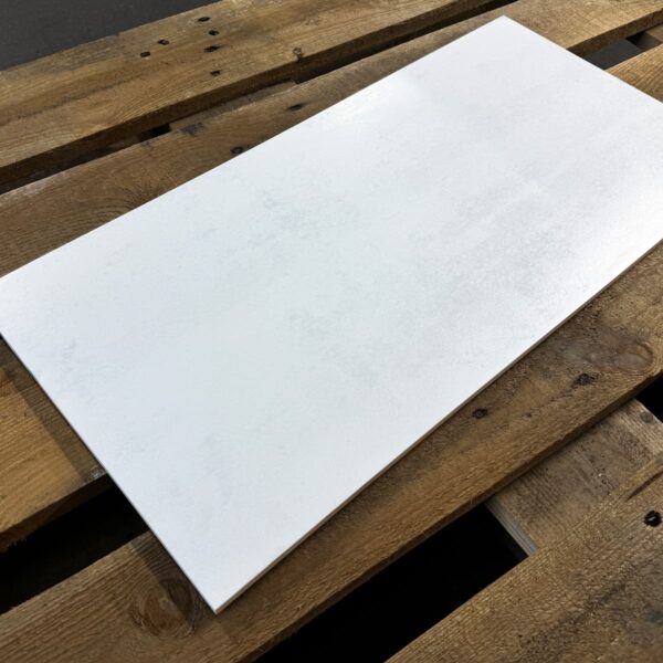 Luster-White-Mat-Genuanceerd-30x60cm-2