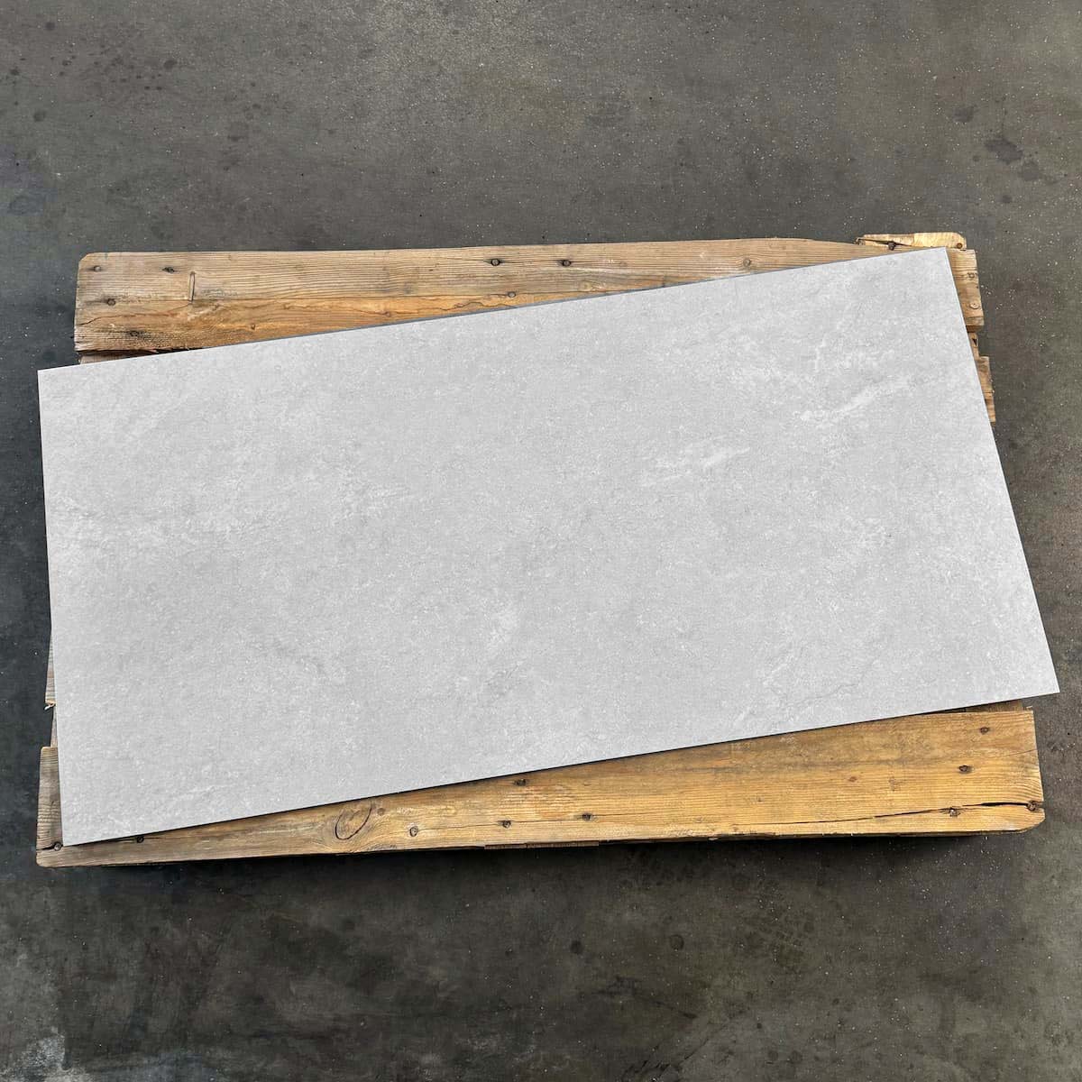 Ceratile-Sento-Ash-60x120cm-1 Grijs Vloertegels Betonlook Ceratile Sento Ash 60x120cm